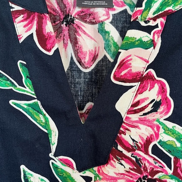 Van Heusen Cotton Floral Tunic Blouse | Size M - Picture 6 of 6
